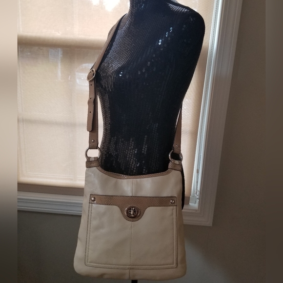 Coach Penelope F16533 Crossbody Bag Ivory Leather/Tan Snakeskin Embossed Trim - Picture 5 of 16